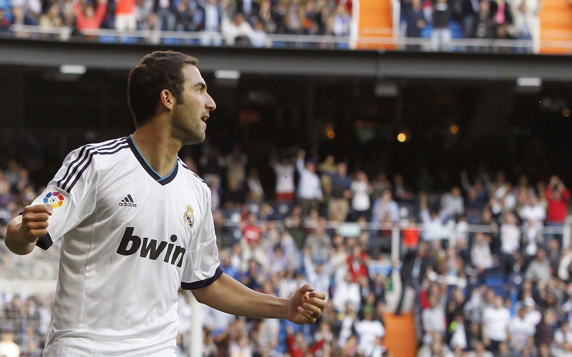 迪洛伦佐坦言失球后心态崩盘，北欧风暴席卷主场，挪威众将配得上掌声